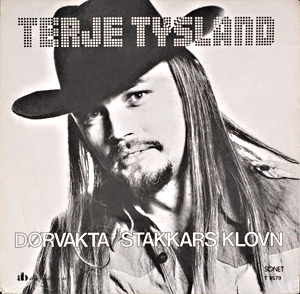 Etter at Prudence ble oppløst, skrev Terje Tysland kontrakt med Arne Bendiksen og ga ut singlen «Dørvakta»/«Stakkars klovn» (1977), som en forsmak på solo-LP-en ''Stakkars klovn ''